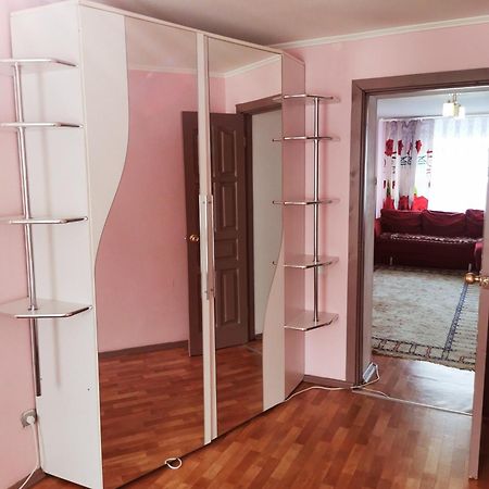 2 Комн Квартира В Центре По Пушкина Kosztanaj Kültér fotó